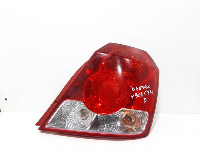 Recambio de piloto trasero derecho para daewoo kalos 1.2 se referencia OEM IAM 96540269  