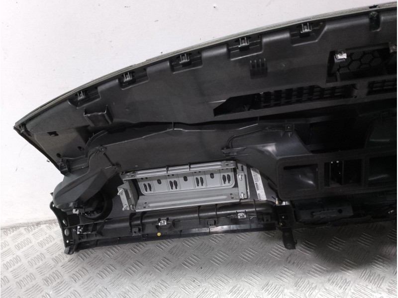 Recambio de salpicadero para seat exeo berlina (3r2) reference referencia OEM IAM 3R1857003C  