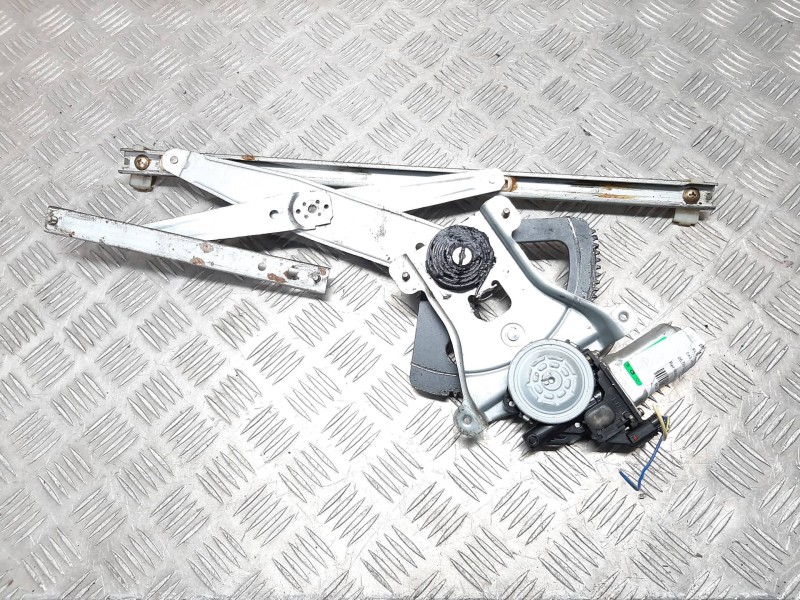 Recambio de elevalunas delantero izquierdo para daewoo kalos 1.2 se referencia OEM IAM 95015329  