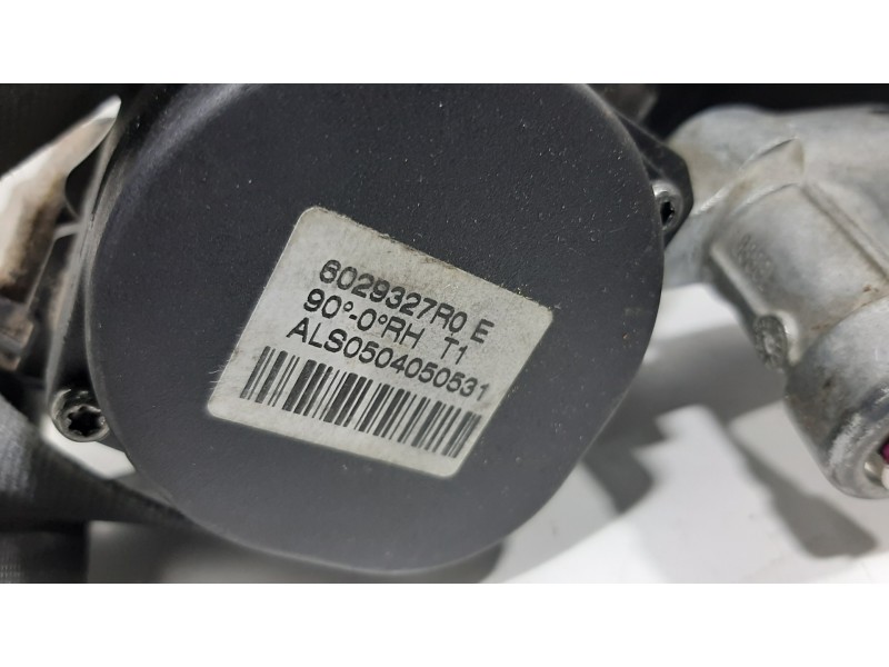 Recambio de cinturon seguridad trasero derecho para volvo v50 familiar 1.8 kinetic referencia OEM IAM 6029327R0  