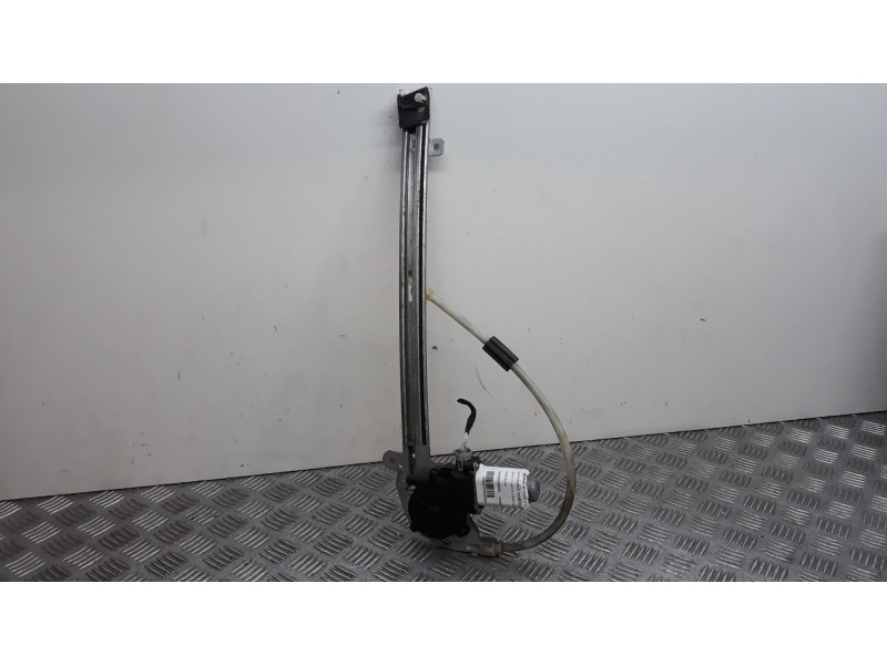 Recambio de elevalunas trasero derecho para renault laguna ii (bg0) dynamique referencia OEM IAM 8200485202   Recambio de elevalunas trasero derecho para renault laguna ii (bg0) dynamique referencia OEM IAM 8200485202
