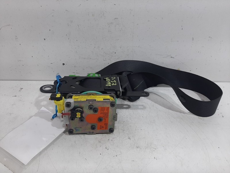 Recambio de cinturon seguridad delantero derecho para toyota auris active referencia OEM IAM 7321002221  