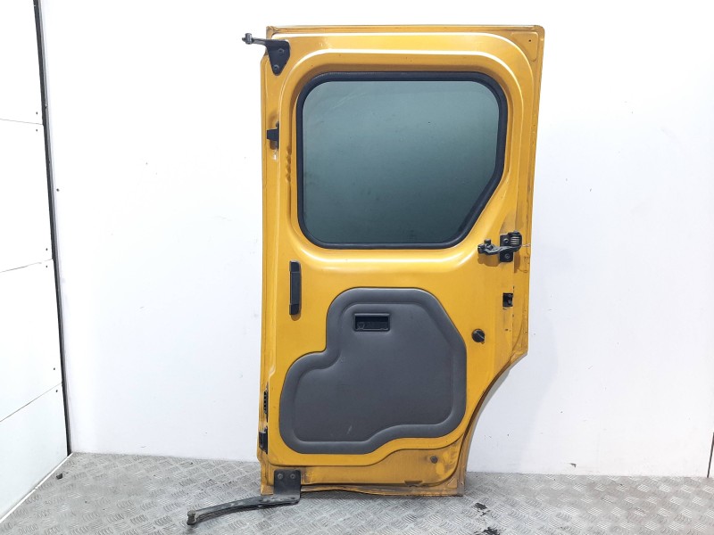 Recambio de puerta trasera derecha para ford transit connect (tc7) furgón (2006) referencia OEM IAM  AMARILLA 