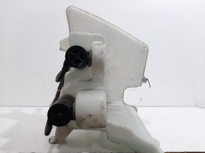 Recambio de deposito limpia para toyota auris active referencia OEM IAM   