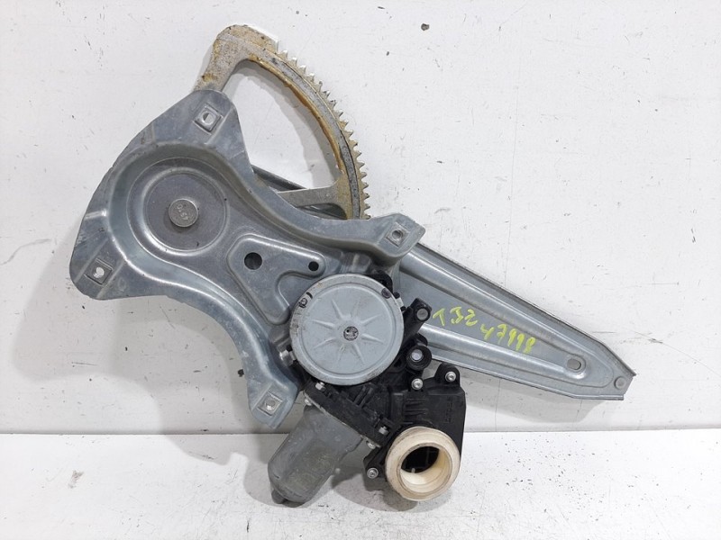 Recambio de elevalunas trasero izquierdo para toyota auris active referencia OEM IAM 977556106 8570102010 