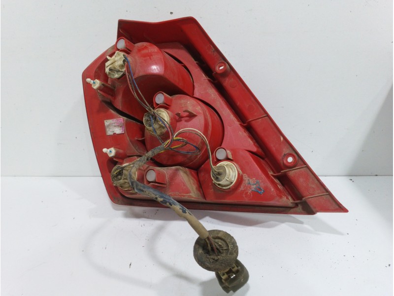 Recambio de piloto trasero derecho para daewoo kalos 1.4 se referencia OEM IAM 96540269  