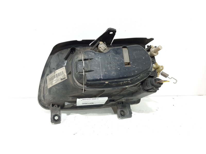 Recambio de faro derecho para volkswagen polo berlina (6n2) trendline referencia OEM IAM 6N1941018AA  