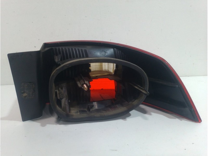 Recambio de piloto trasero izquierdo para renault laguna ii (bg0) expression referencia OEM IAM 8200002473  