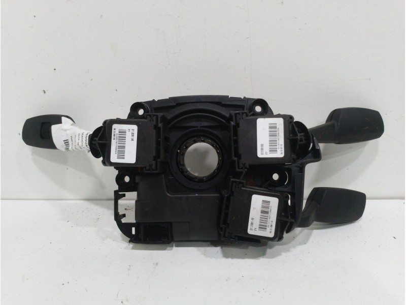 Recambio de mando multifuncion para bmw serie 1 berlina (e81/e87) 118i referencia OEM IAM 912304202  