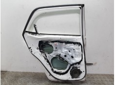 Recambio de puerta trasera izquierda para toyota auris active referencia OEM IAM  BLANCO  2