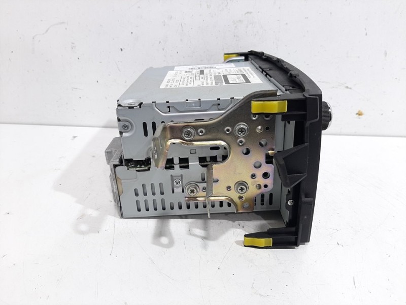 Recambio de sistema audio / radio cd para toyota auris active referencia OEM IAM 8612002A70  