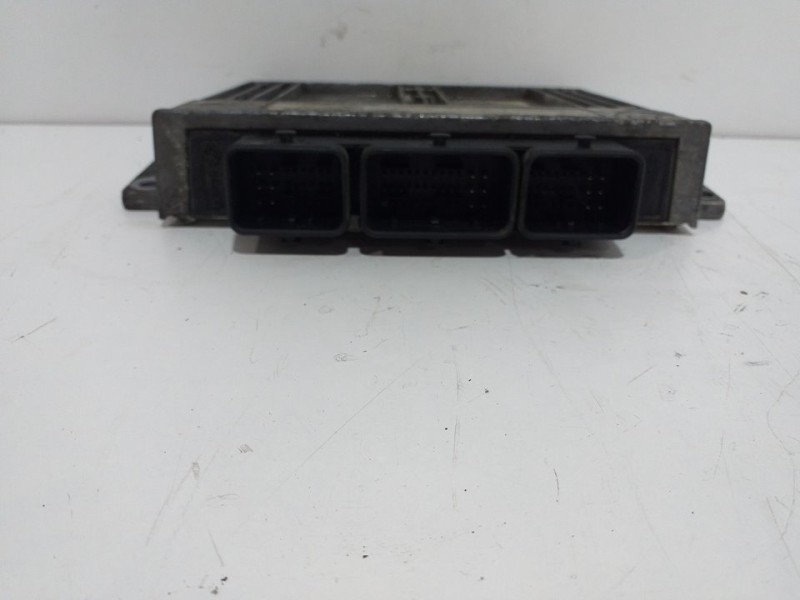 Recambio de centralita motor uce para peugeot 206 berlina x-line refri referencia OEM IAM   