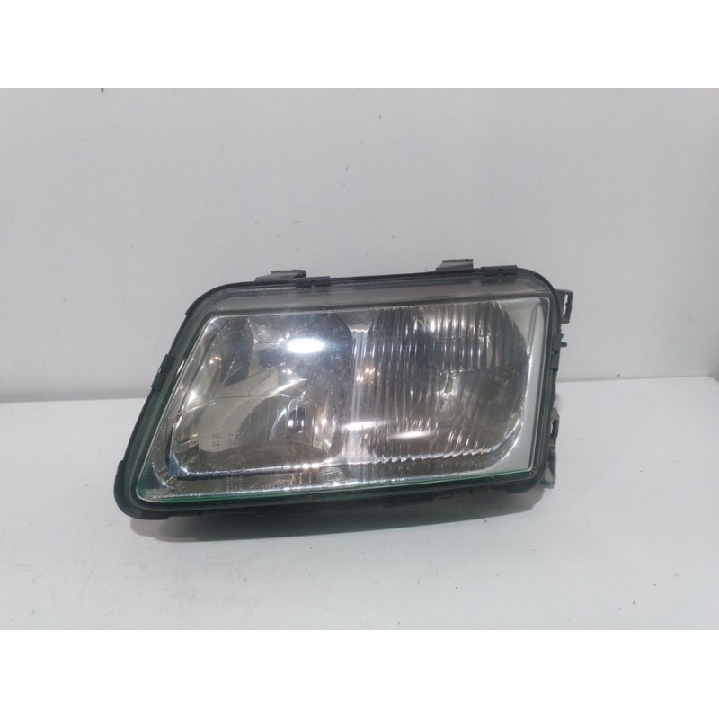 Recambio de faro izquierdo para nissan primera berlina (p12) acenta referencia OEM IAM 96350500  