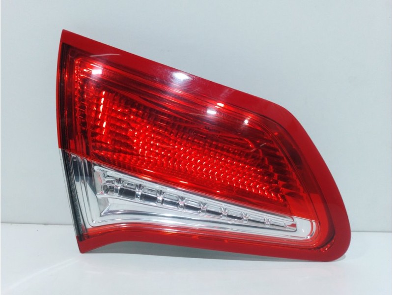 Recambio de piloto porton trasero izquierdo para citroën c4 berlina cool referencia OEM IAM  9672155880 28734G