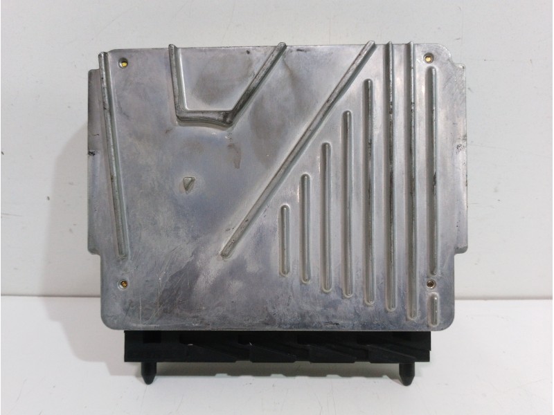 Recambio de centralita motor uce para volvo s60 berlina 2.4 (103kw) referencia OEM IAM MB0797008831  