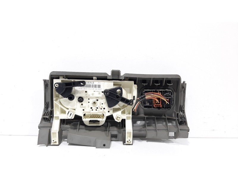 Recambio de mando calefaccion / aire acondicionado para nissan primastar (x..) kasten l1h1 2.9t referencia OEM IAM 69920002  