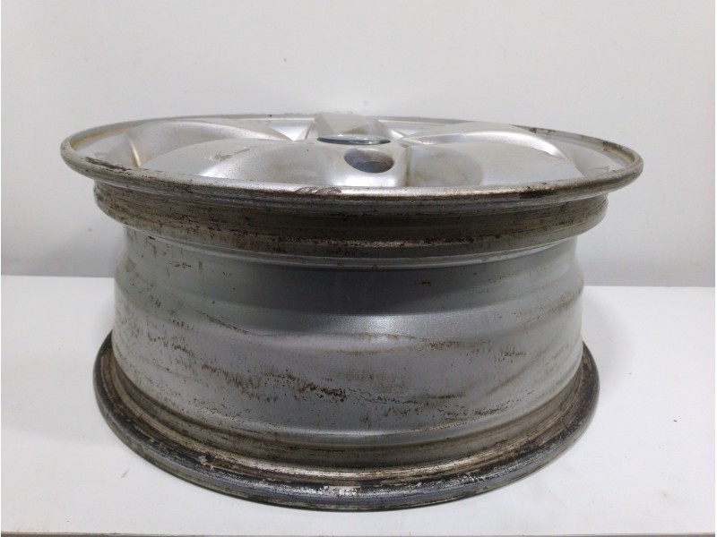 Recambio de llanta para hyundai coupe (gk) 1.6 fx referencia OEM IAM 529102C300  