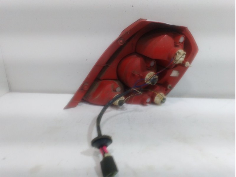 Recambio de piloto trasero izquierdo para chevrolet kalos 1.4 se referencia OEM IAM 96540268  