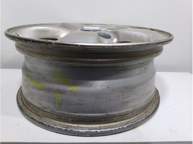 Recambio de llanta para hyundai coupe (gk) 1.6 fx referencia OEM IAM 529102C300  