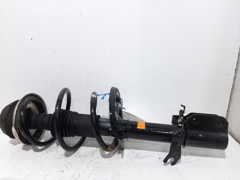Recambio de amortiguador delantero izquierdo para dacia sandero ambiance referencia OEM IAM 543023022R  
