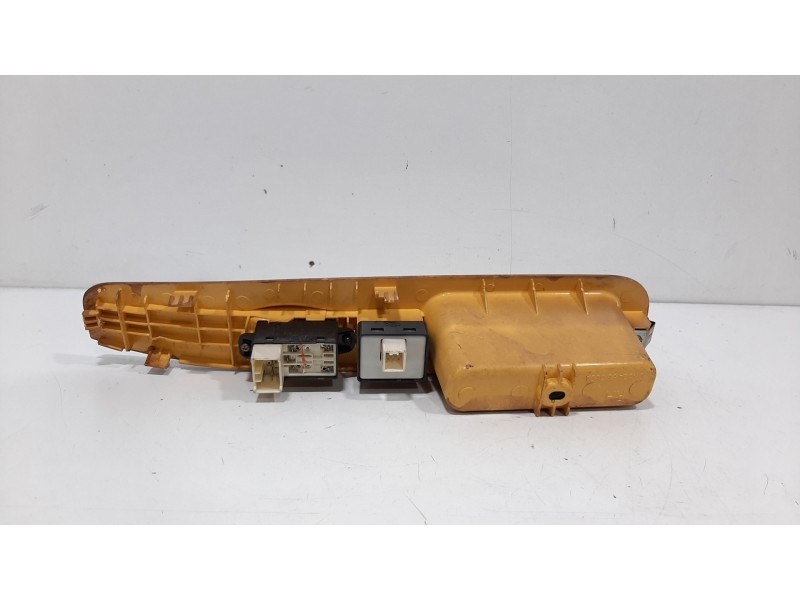 Recambio de mando elevalunas delantero derecho para kia carnival ii 2.9 crdi lx referencia OEM IAM   