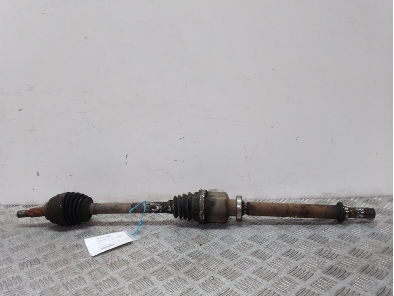 Recambio de transmision delantera derecha para renault clio iii authentique referencia OEM IAM 8200538738  