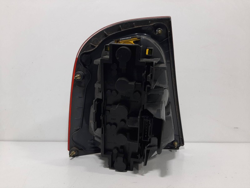 Recambio de piloto trasero derecho para skoda octavia berlina (1u2) 1.6 glx (74kw) referencia OEM IAM 1U6945112A  