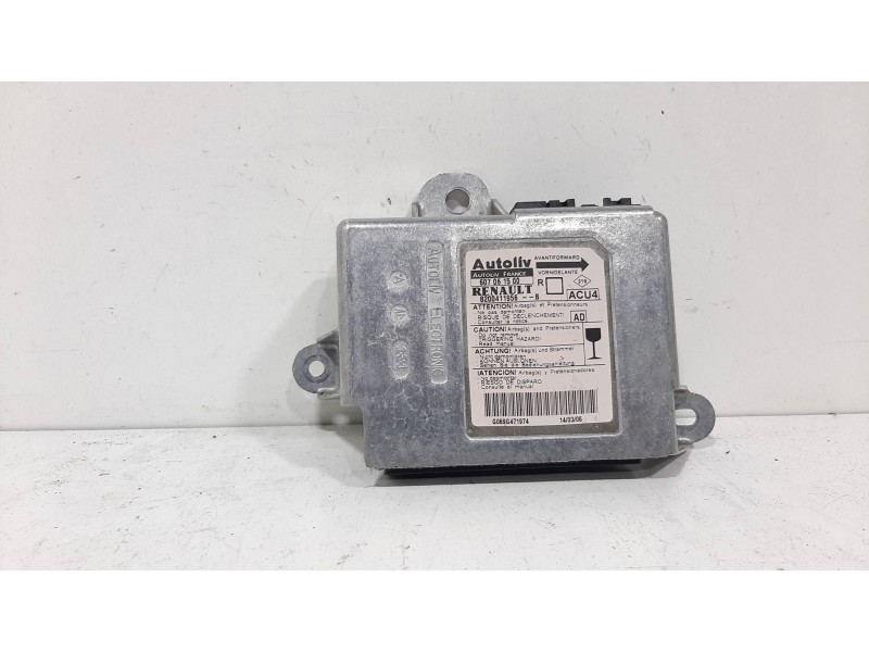 Recambio de centralita airbag para renault scenic ii grand confort dynamique referencia OEM IAM 7701069905  