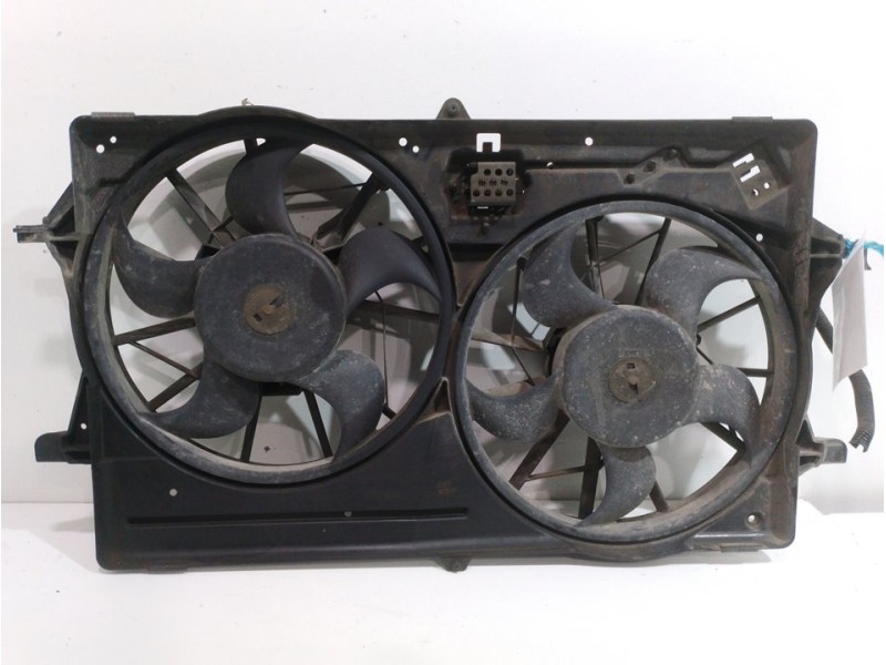 Recambio de electroventilador para ford focus berlina (cak) ambiente referencia OEM IAM 1075135  