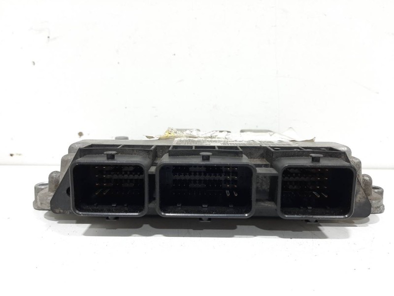 Recambio de centralita motor uce para citroën c4 berlina collection referencia OEM IAM 9661377280 0281011863 