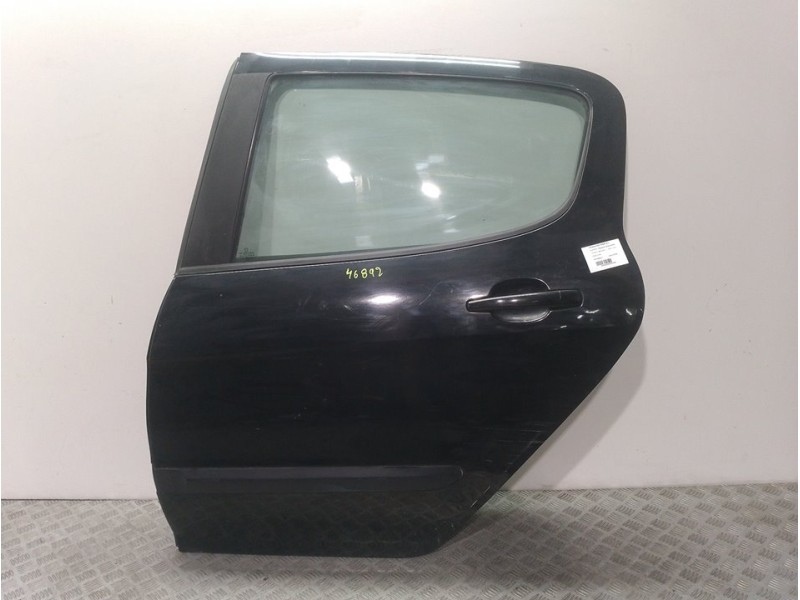 Recambio de puerta trasera izquierda para peugeot 308 confort referencia OEM IAM 9006L7 NEGRO 