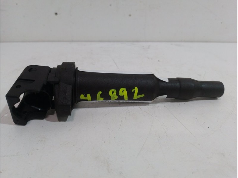 Recambio de bobina encendido para peugeot 308 confort referencia OEM IAM 864768901  