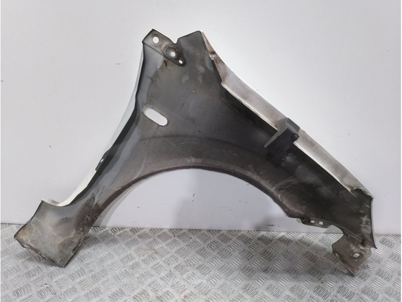 Recambio de aleta delantera izquierda para ford fiesta (cbk) ambiente referencia OEM IAM 6S61A16016AA BLANCO 