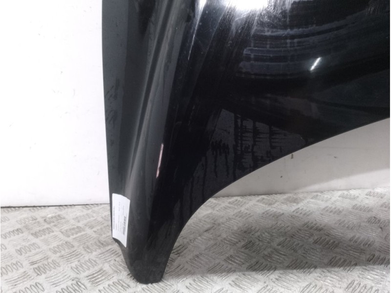 Recambio de capot para peugeot 308 confort referencia OEM IAM 7901P6 NEGRO 