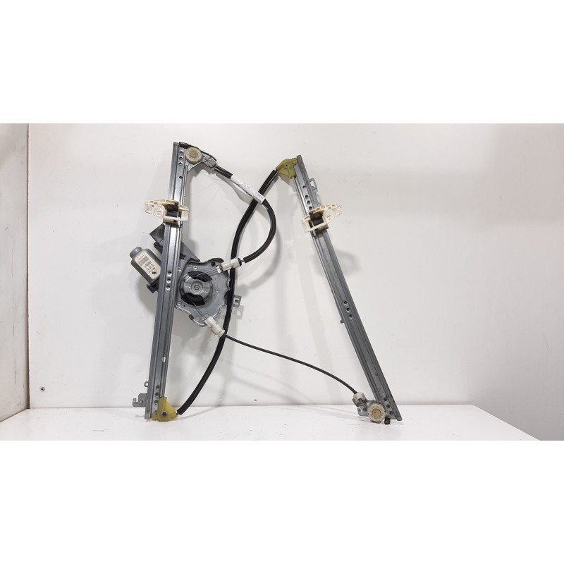 Recambio de elevalunas delantero derecho para citroën xsara berlina 1.6i exclusive referencia OEM IAM 9222H2 CONFORT 
