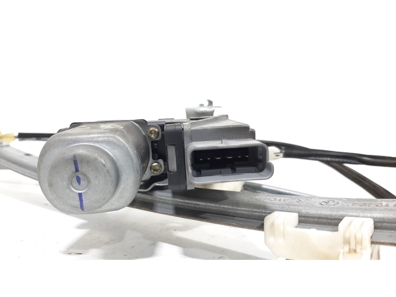 Recambio de elevalunas delantero derecho para citroën xsara berlina 1.6i exclusive referencia OEM IAM 9222H2 CONFORT 