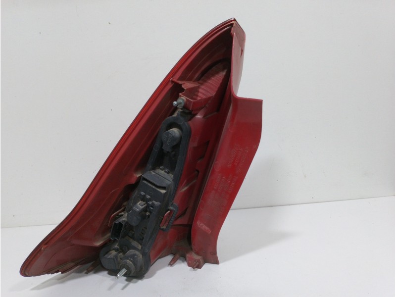 Recambio de piloto trasero derecho para citroën c4 berlina vtr plus referencia OEM IAM   