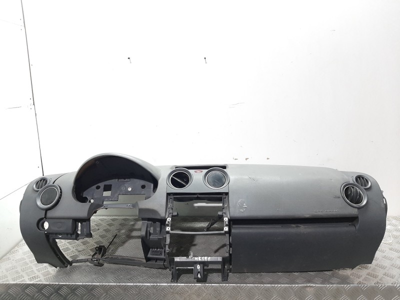 Recambio de salpicadero para mitsubishi colt berlina 5 (z30a) 1.1 inform (d) referencia OEM IAM   