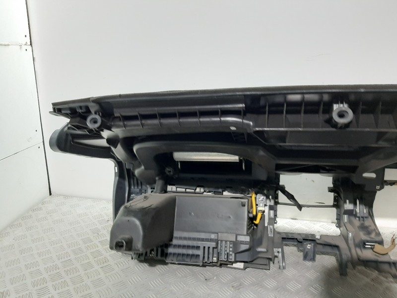 Recambio de salpicadero para mitsubishi colt berlina 5 (z30a) 1.1 inform (d) referencia OEM IAM   