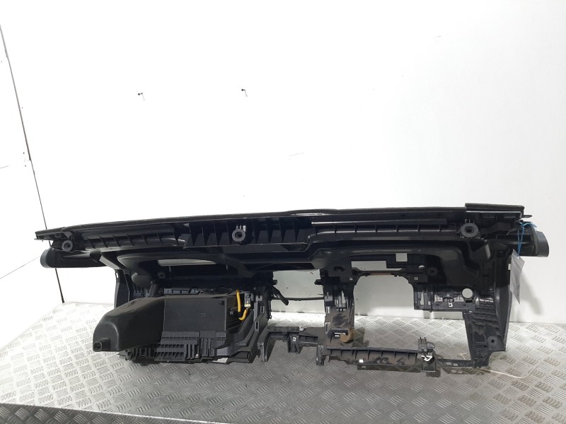 Recambio de salpicadero para mitsubishi colt berlina 5 (z30a) 1.1 inform (d) referencia OEM IAM   