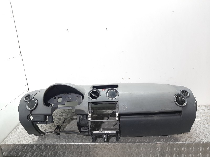 Recambio de salpicadero para mitsubishi colt berlina 5 (z30a) 1.1 inform (d) referencia OEM IAM   