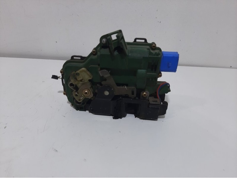 Recambio de cerradura puerta delantera izquierda para seat ibiza (6l1) fresh referencia OEM IAM 7E1837015A  