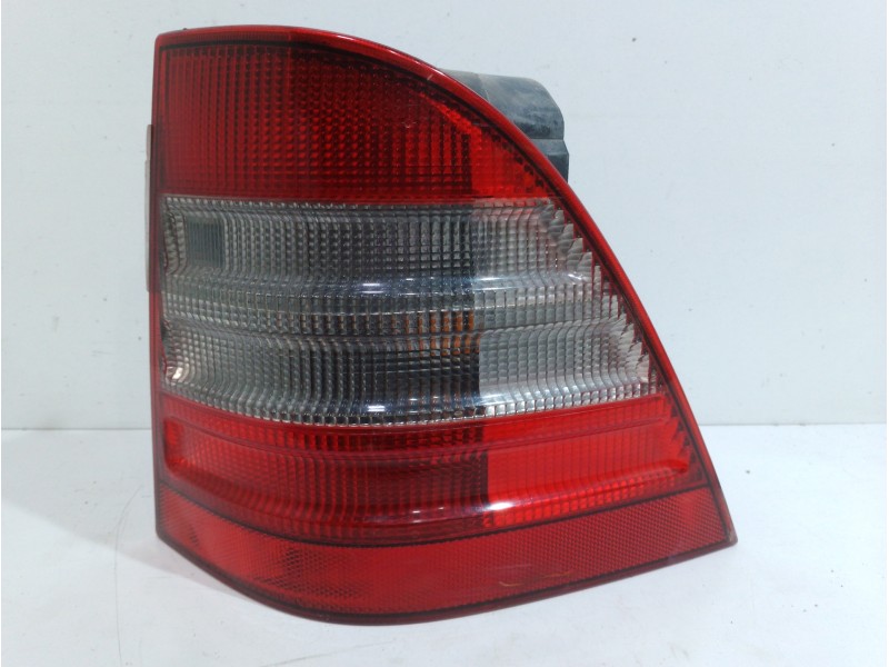 Recambio de piloto trasero derecho para mercedes-benz clase m (w163) 320 (163.154) referencia OEM IAM 1638200264  