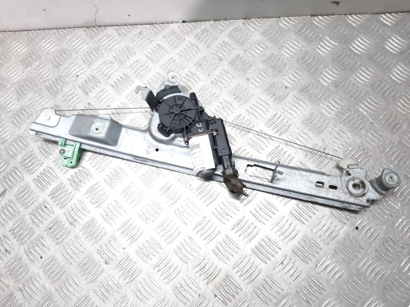 Recambio de elevalunas delantero izquierdo para renault scenic ii confort dynamique referencia OEM IAM 8200646841  