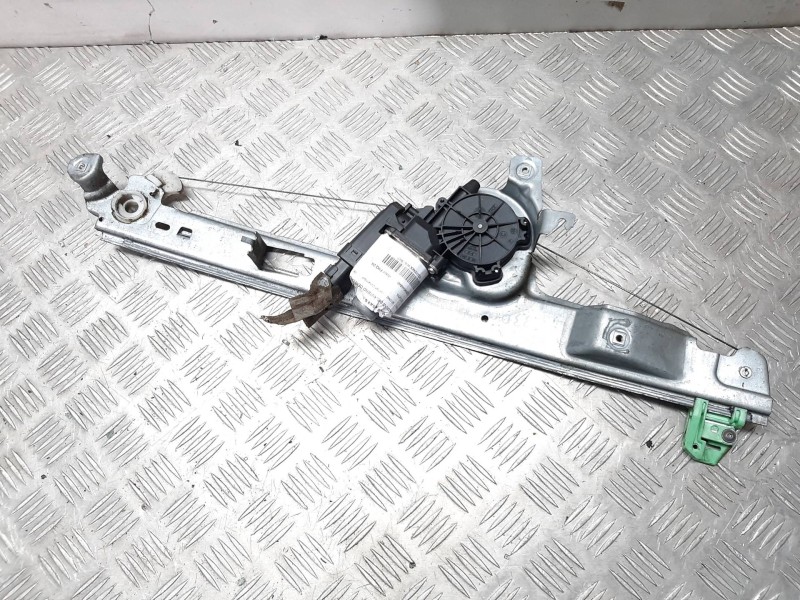 Recambio de elevalunas delantero derecho para renault scenic ii confort dynamique referencia OEM IAM 8200646840  