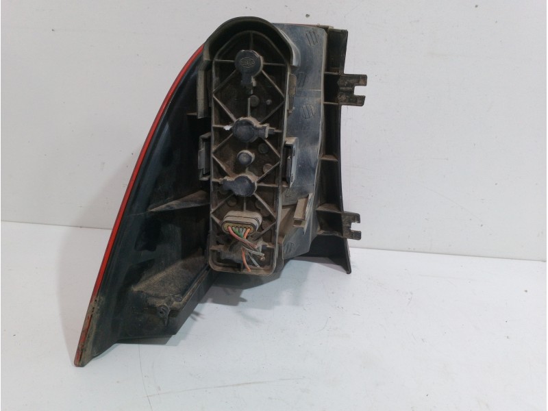 Recambio de piloto trasero derecho para mercedes-benz clase m (w163) 320 (163.154) referencia OEM IAM 1638200264  