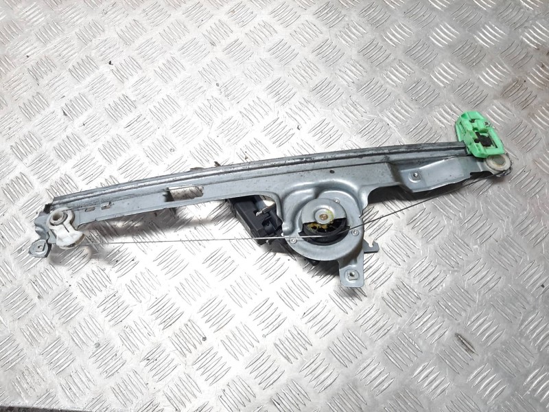 Recambio de elevalunas delantero derecho para renault scenic ii confort dynamique referencia OEM IAM 8200646840  