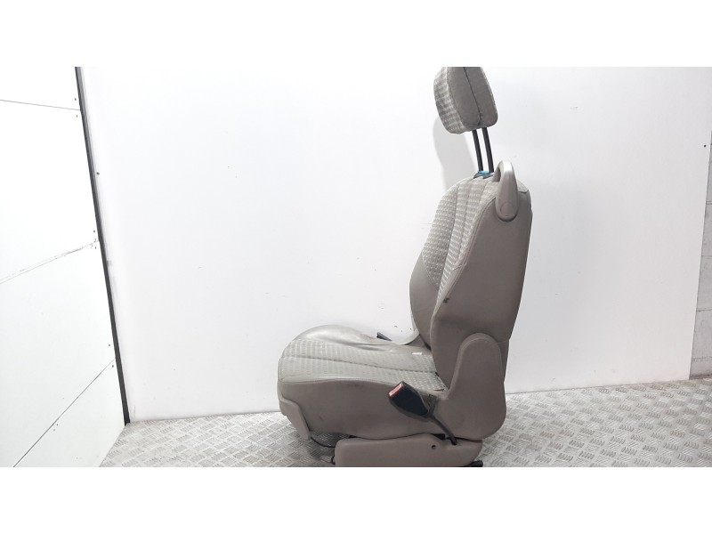 Recambio de asiento delantero derecho para renault scenic ii grand confort dynamique referencia OEM IAM   