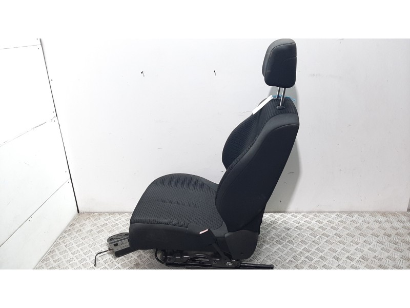 Recambio de asiento delantero derecho para citroën c4 berlina collection referencia OEM IAM  NEGRO 
