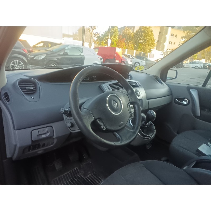 RENAULT GRAND SCÉNIC II (JM0/1_) - imagen 4